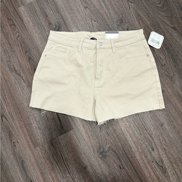 NWT George High Waist Tan Women's Shorts Size 12 - Picture 1 of 3